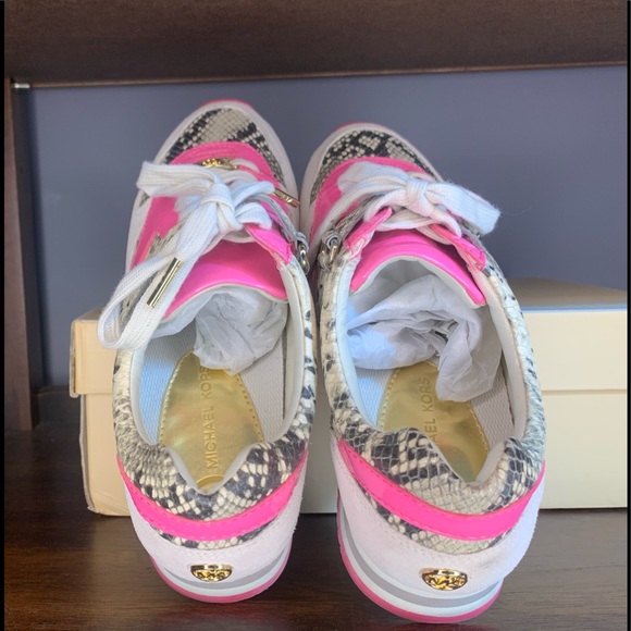Michael Kors Alexandra Trainer - Picture 5 of 6
